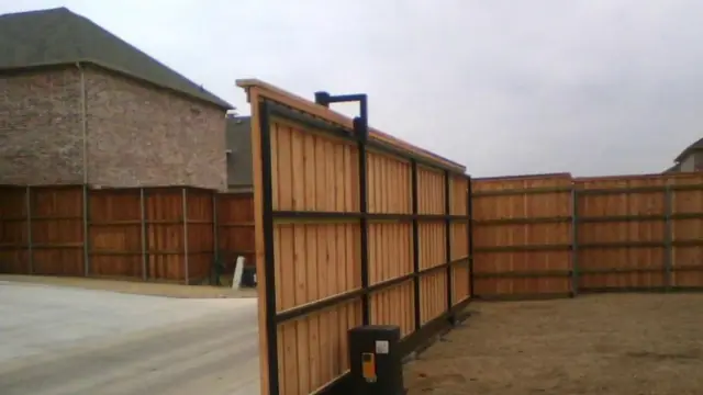 Swing, Cantilever or Rolling: Choosing the Right Driveway Gate